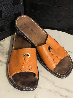 womens naturalizer sandals Burnt orange with tassel size 7 leather Preowned